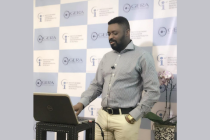 Segundo Oluwatosin Tolulope Ajidahun, infecções urinárias frequentes podem afetar o sistema reprodutivo de homens e mulheres.