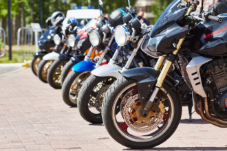 Novas regras para motos e ciclomotores entram em vigor e impactam condutores em todo o Brasil