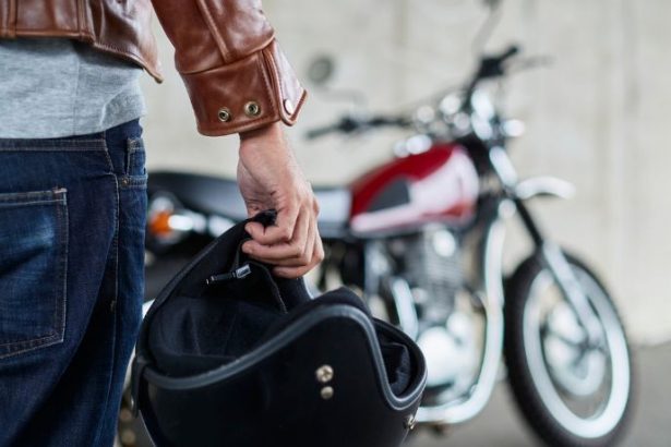 .Transporte por moto cresce no Brasil e pressiona por regulamentação urgente nas cidades