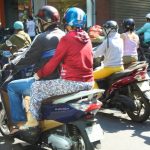 Nova regra que proíbe motos com passageiro já está em vigor: entenda os impactos e a multa de R$ 2,1 mil