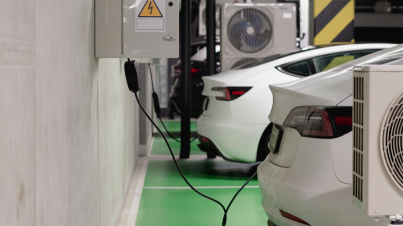 Carros elétricos chineses aceleram no Brasil e pressionam montadoras tradicionais: o que muda para o consumidor