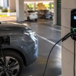 Carros Elétricos nos Condomínios: Os Desafios e Impactos da Nova Legislação de Recarga