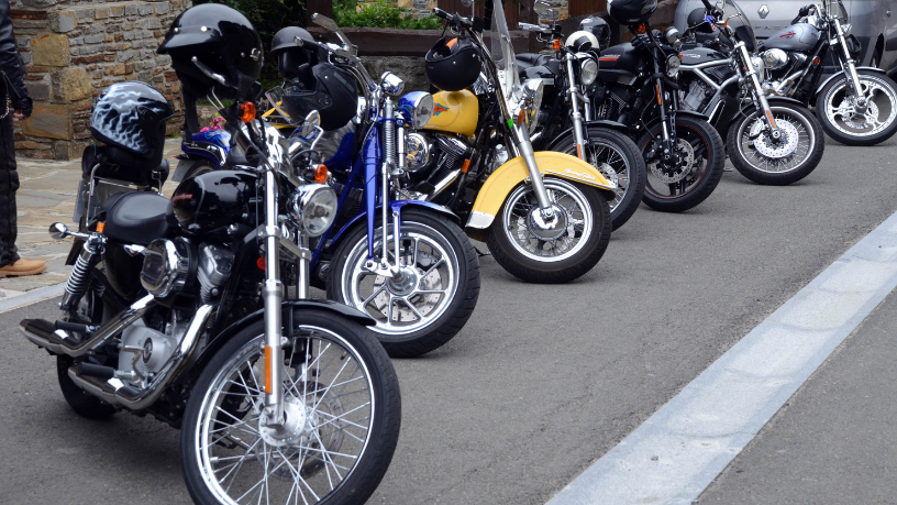 Produção de motos cresce 6,3% e emplacamentos batem recorde no primeiro semestre de 2026